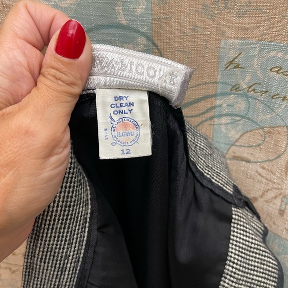 Evan Picone VTG 2 Piece Wool Black White Plaid Blazer Skirt Velvet Office Set - Picture 15 of 17